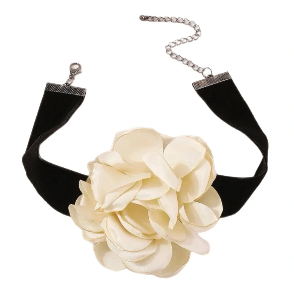 ❀ Yellow Chunky Floral Flower Choker Spring Statement Necklace - Picture 6 of 8